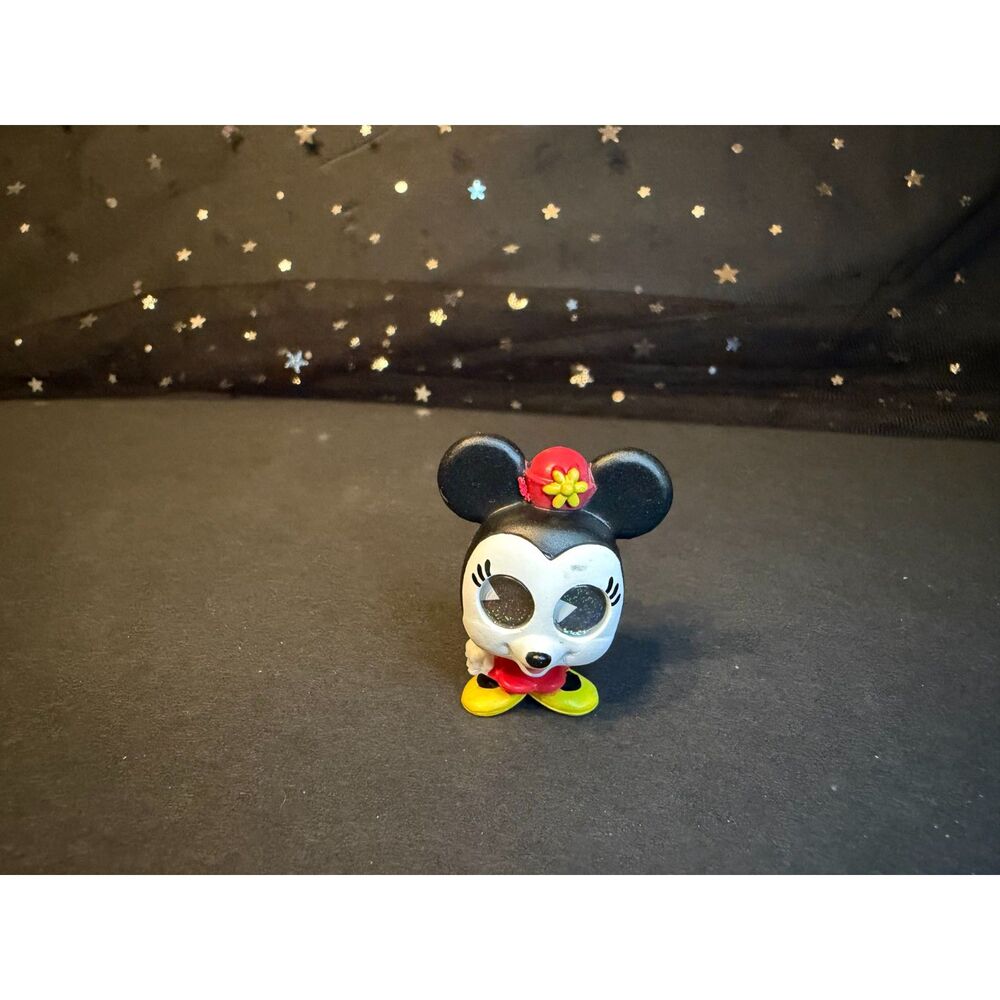 Disney Doorables Minnie Mouse Figure